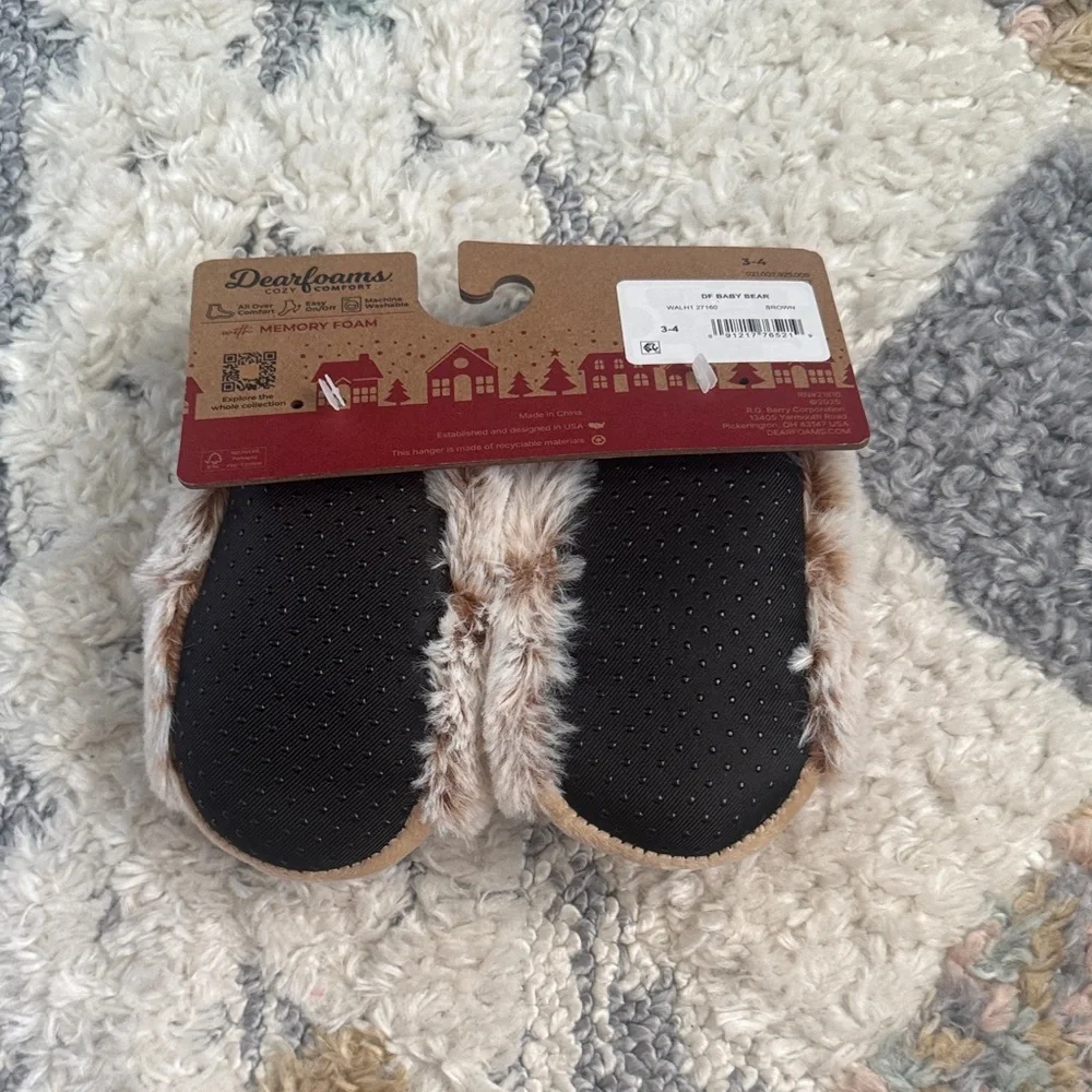 Dearfoams Fuzzy Tan Bear Face Slippers